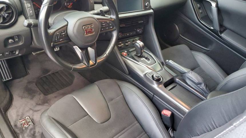 2021 nissan gt-r premium
