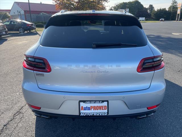 2018 porsche macan turbo w/performance package