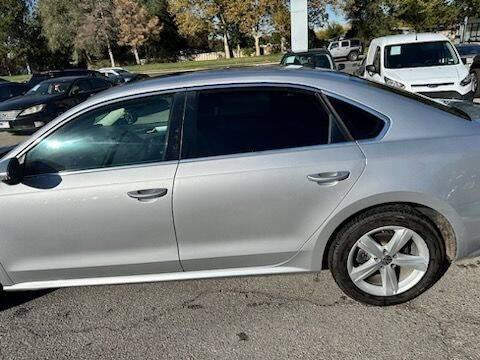 2012 volkswagen passat base