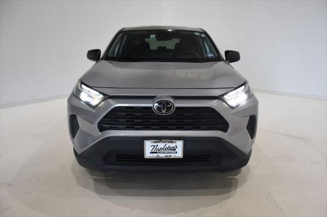 2023 toyota rav4 le