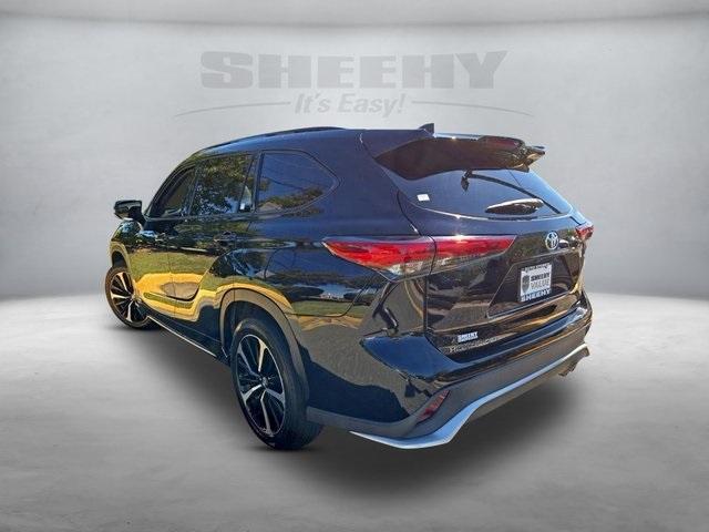 2021 toyota highlander xse