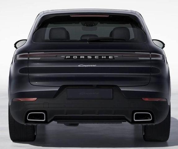 2024 porsche cayenne base