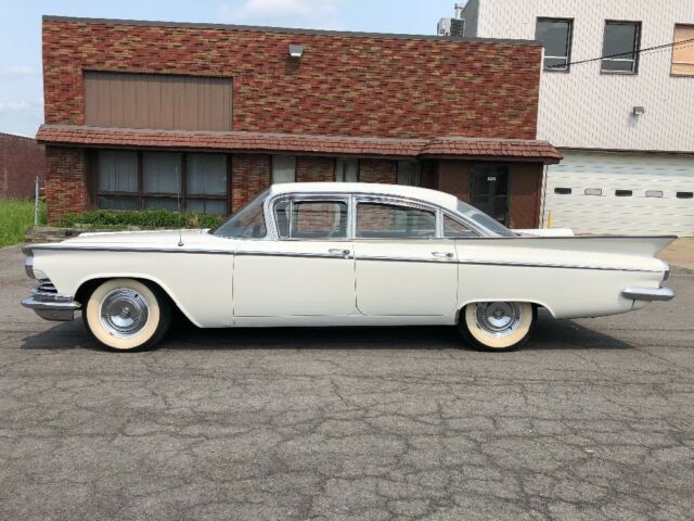 1959 buick lesabre ! nice car big fins like chevy cadillac !!