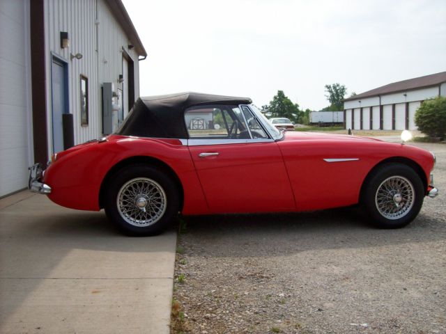 1966 austin healey 3000 bj8. very good condition. original