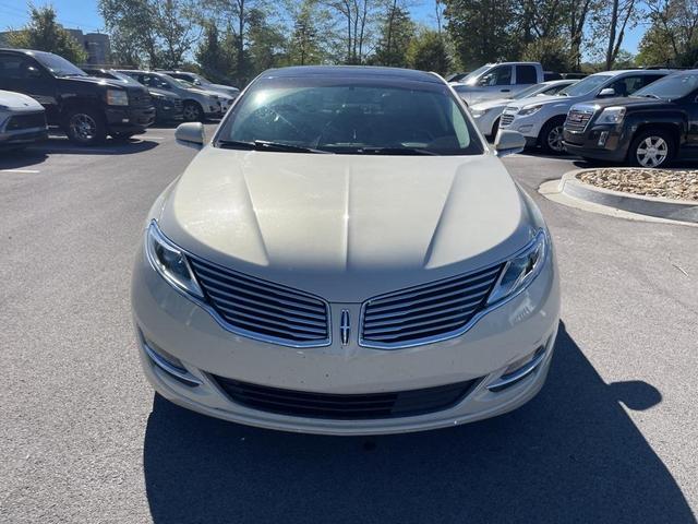 2016 lincoln mkz base
