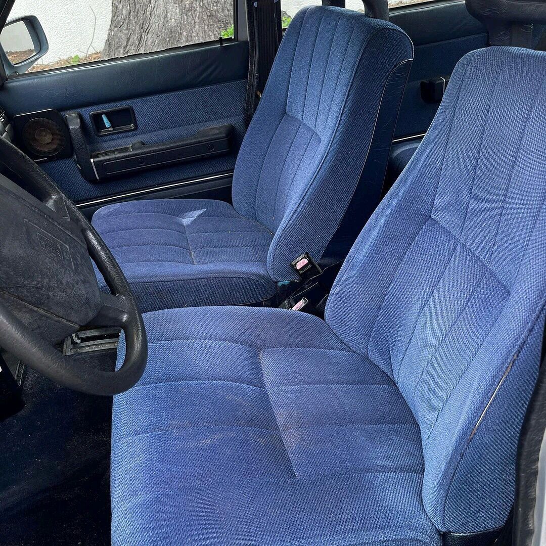 1990 volvo 240 sedan grey rwd automatic base