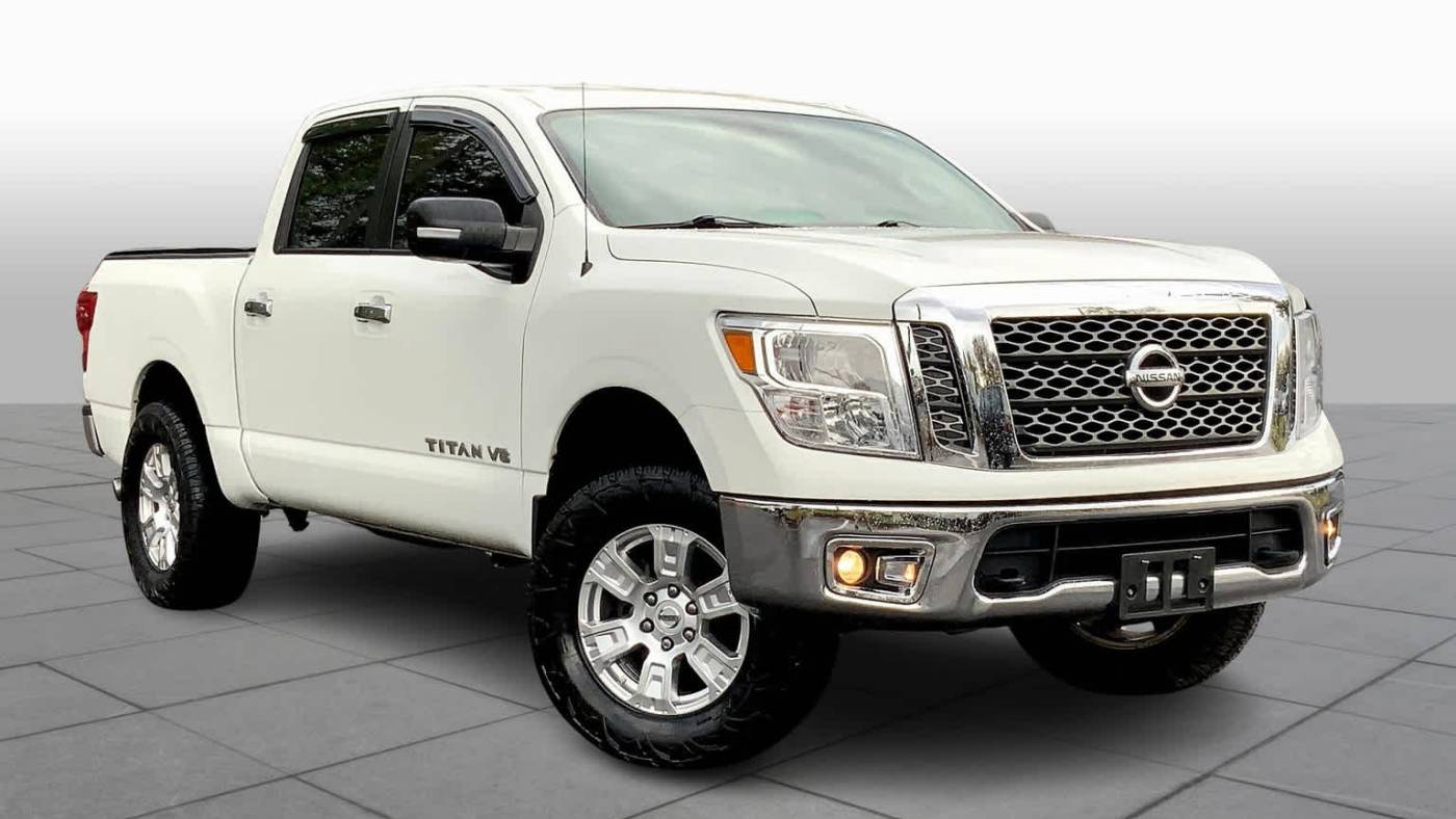 2018 nissan titan sv