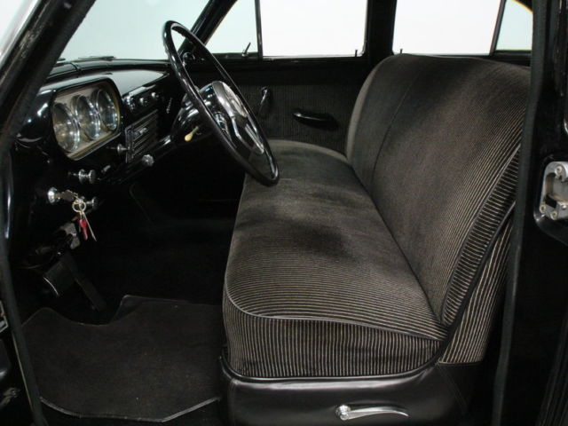 288 8 cyl, auto, very clean solid, fresh interior, nice paint, classic luxury!