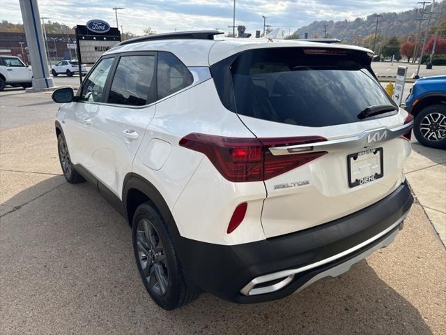 2023 kia seltos s
