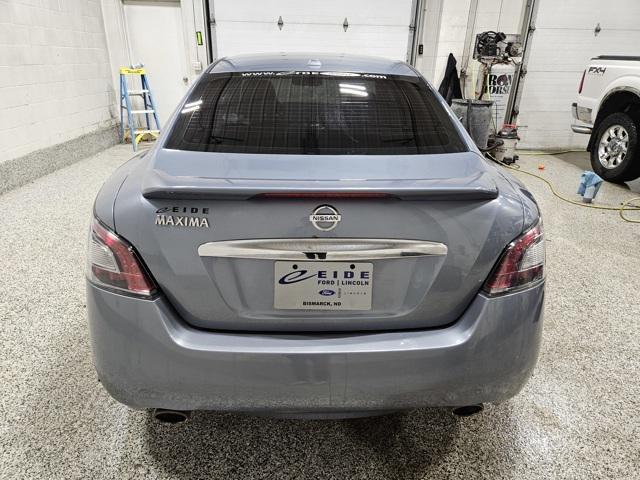 2012 nissan maxima sv