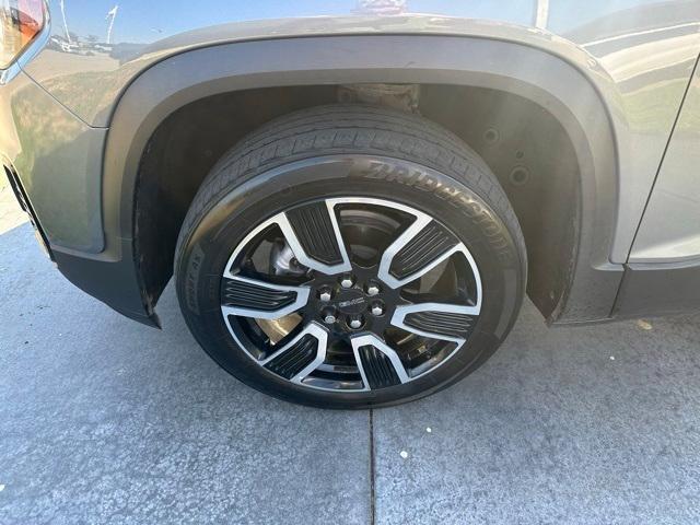 2021 gmc acadia slt