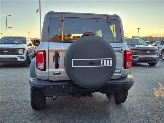 2023 ford bronco black diamond
