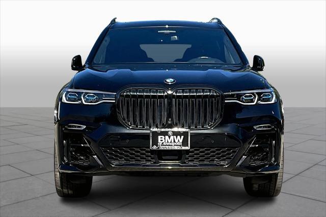 2022 bmw x7 m50i