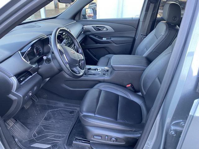 2023 chevrolet traverse lt leather