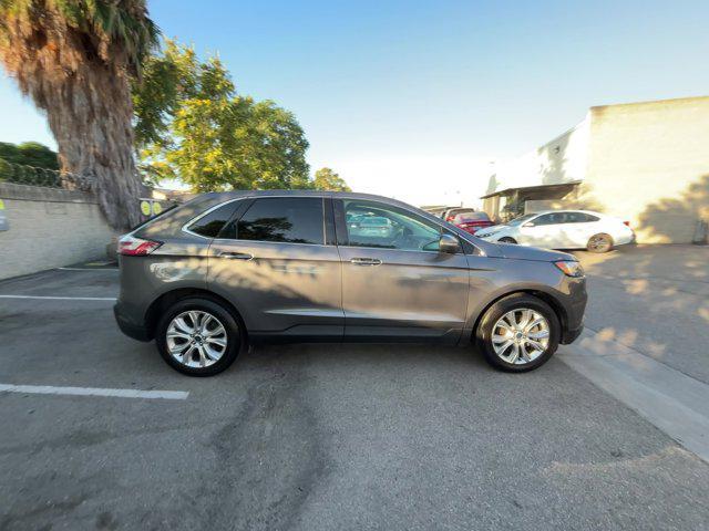 2022 ford edge titanium