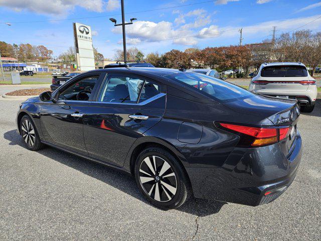 2022 nissan altima 2.5 sv
