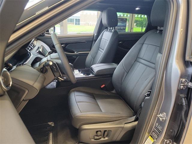 2023 land rover range rover evoque r-dynamic se