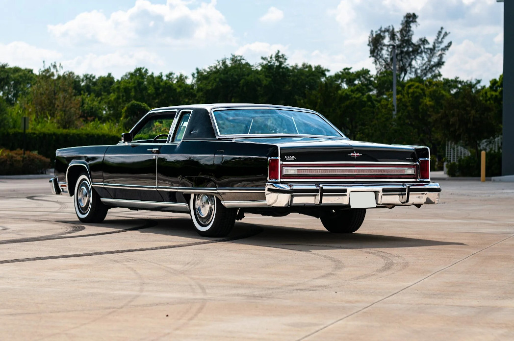 lincoln mark v