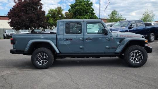2024 Jeep Gladiator