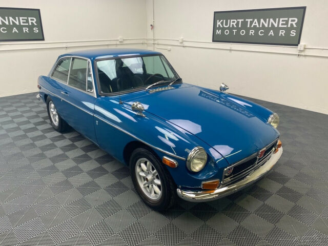 1971 mgb gt. full monza exhaust system. excellent driver, mechanically rebuilt