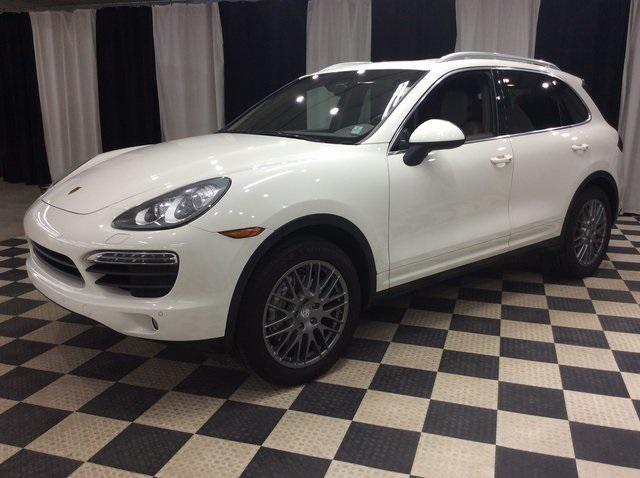 2011 porsche cayenne s