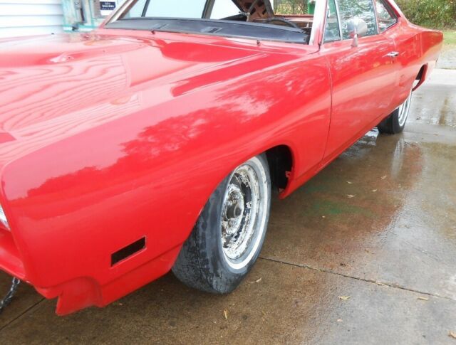 1969 dodge super bee, matching 4 speed 383, factory red and white