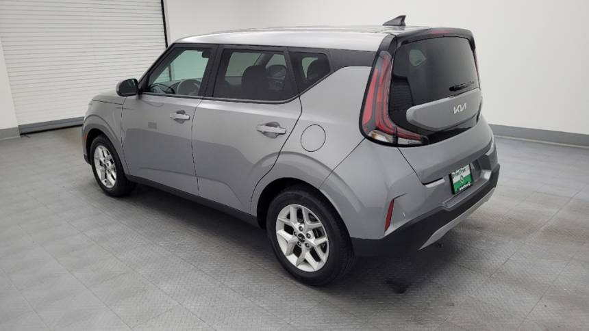 2023 kia soul lx