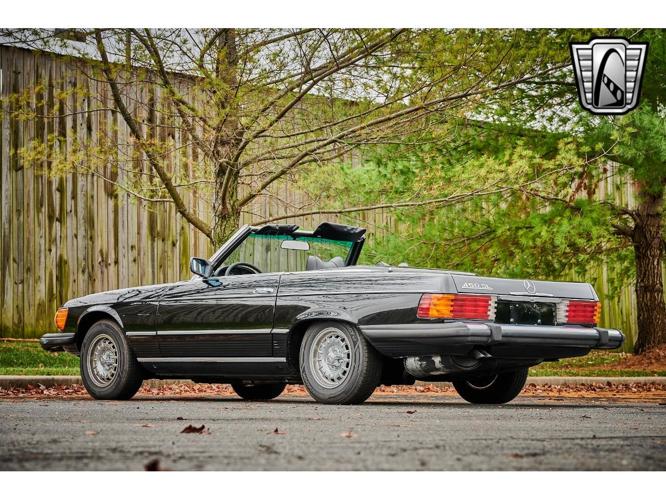 1977 mercedes-benz 450sl in o'fallon, illinois
