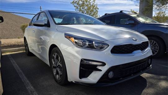 2021 kia forte lxs