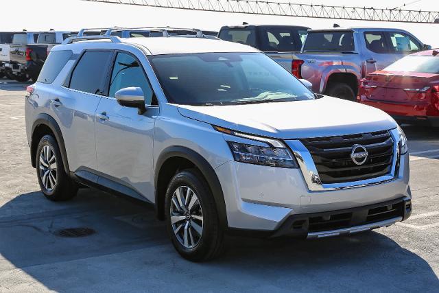 2024 nissan pathfinder sl