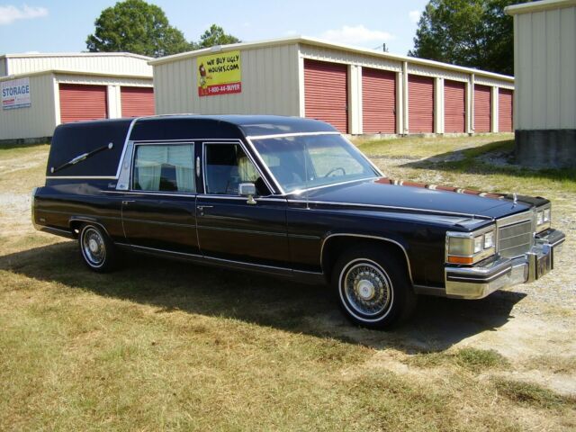1985 cadillac fleetwood d'elegance hearse by eureka classic black low miles
