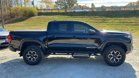 2023 GMC Canyon