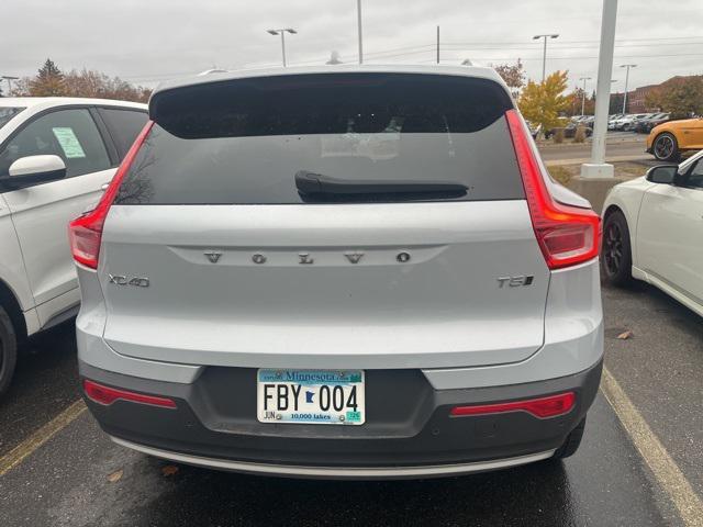 2020 volvo xc40 t5 momentum