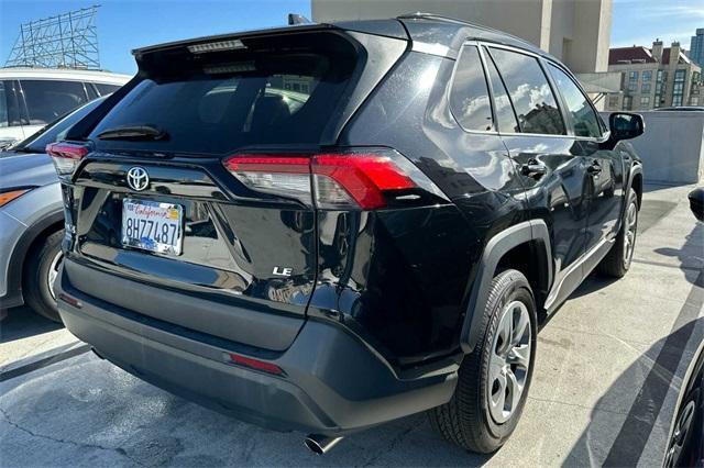 2019 toyota rav4 le