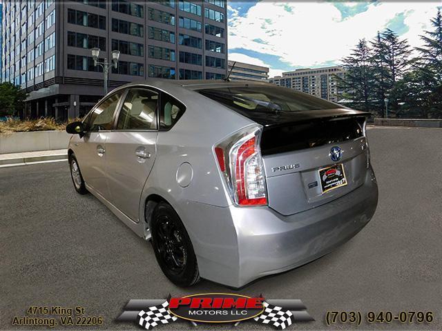 2013 toyota prius two