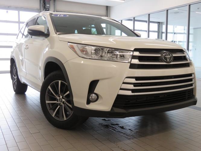 used 2018 toyota highlander xle topeka, ks 66611 for sale in topeka, kansas