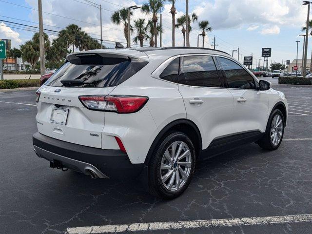2022 ford escape titanium hybrid