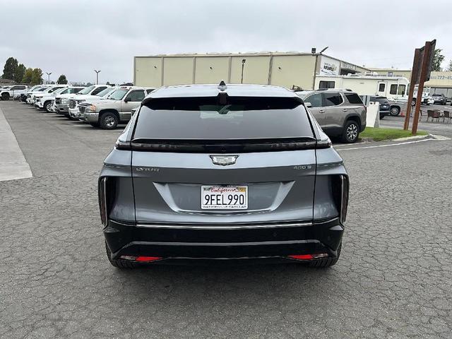 2023 cadillac lyriq luxury