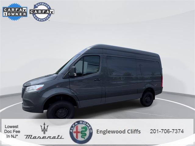 2022 mercedes-benz sprinter 2500 standard roof
