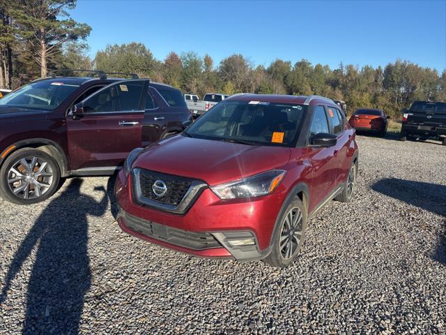 2020 nissan kicks sr