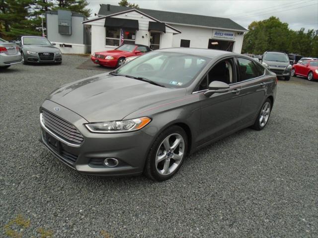 2014 ford fusion se