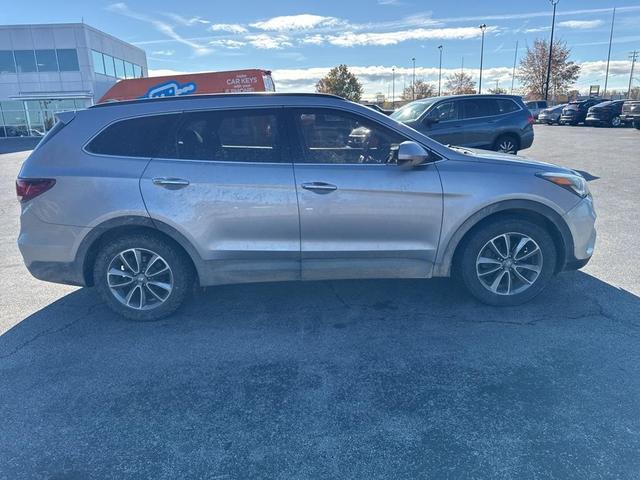 2017 hyundai santa fe se