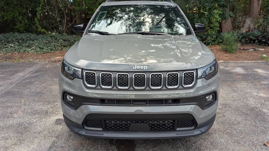 2023 jeep compass latitude
