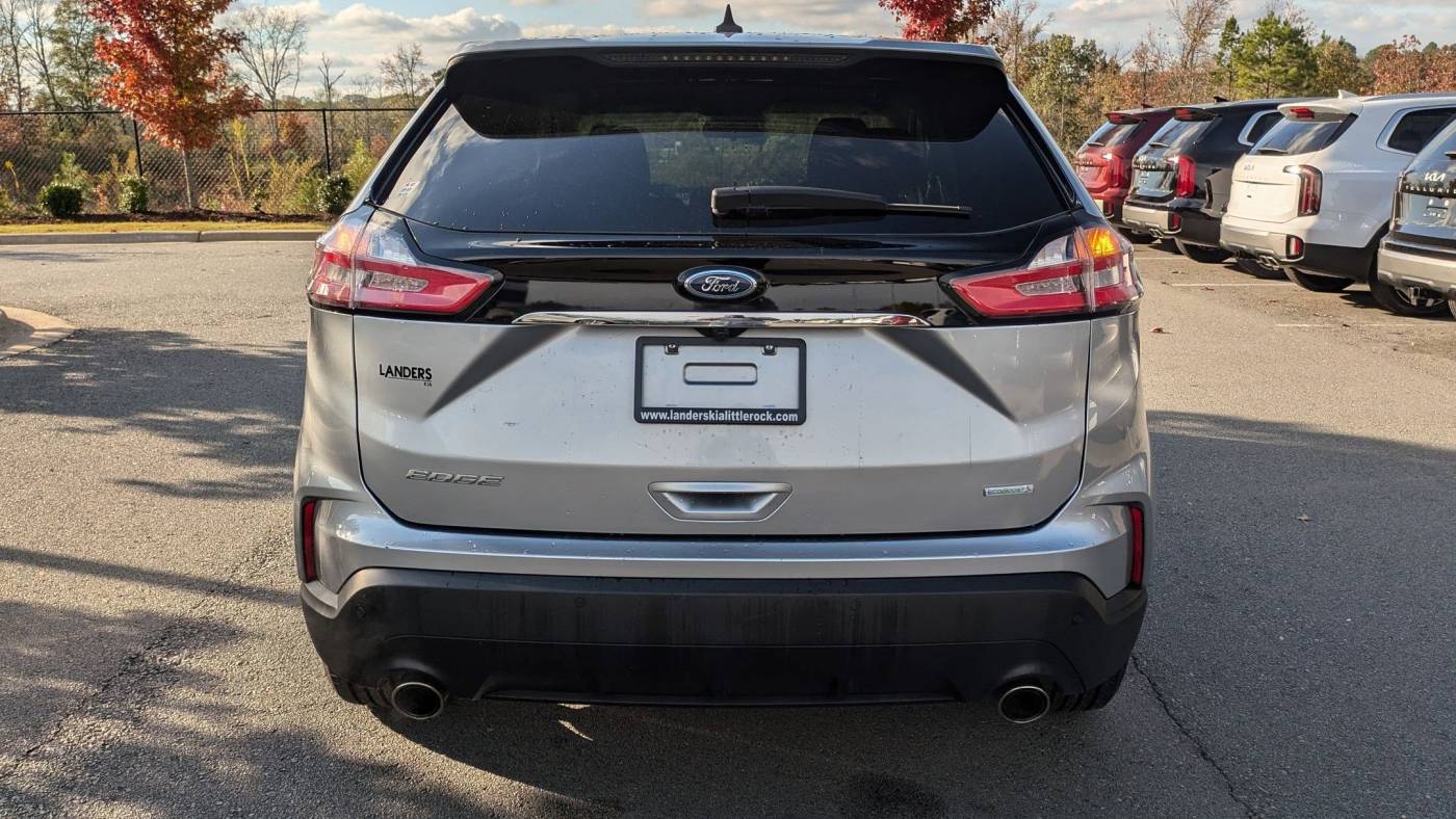 2020 ford edge se