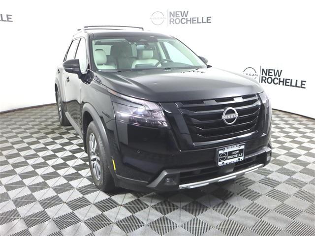 2022 nissan pathfinder sl