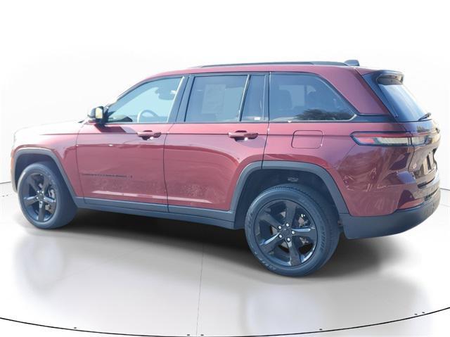 2023 jeep grand cherokee altitude