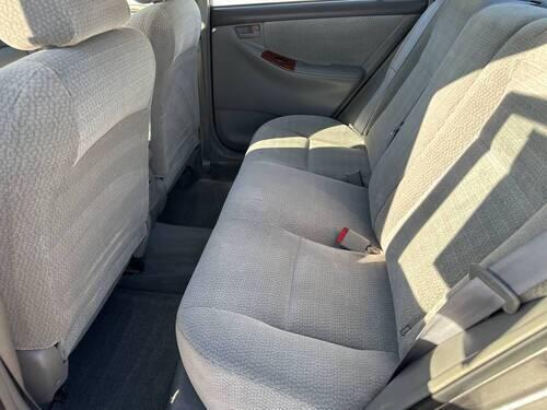 2004 toyota corolla le 4dr sedan