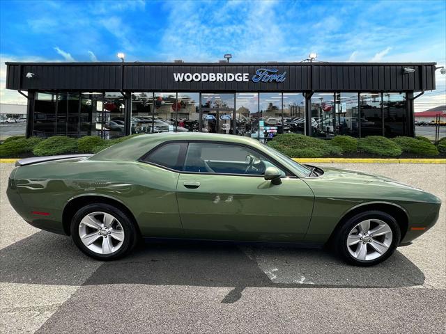 2023 dodge challenger sxt