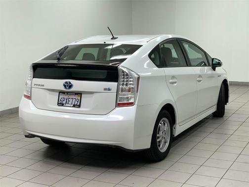 2011 toyota prius
