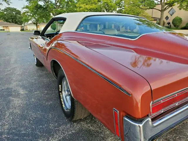 1972 buick riviera coupe - hard top- boat tail